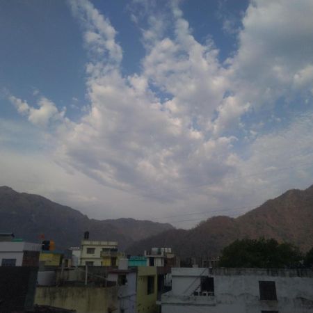 Hotel Aman Rishikesh Bagian luar foto